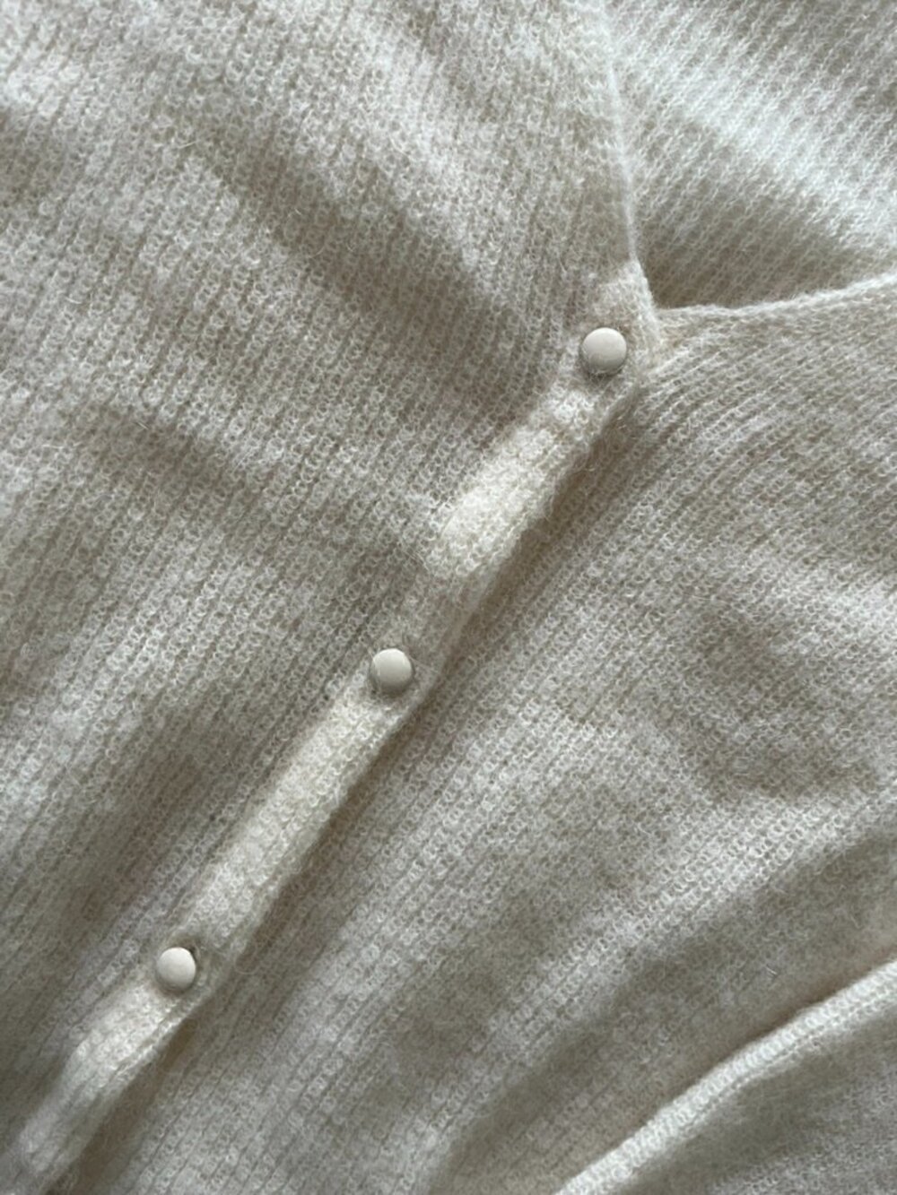 Sézane Barry Cashmere Cardigan (Ecru) - Picture 4 of 6